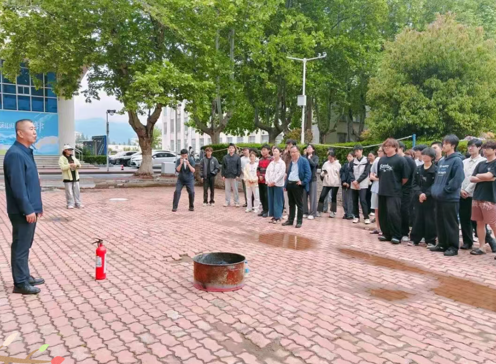 筑牢安全防线，守护平安校园——水产学院开展消防安全一站式社区活动